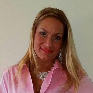 Meet your Posher, Theresa